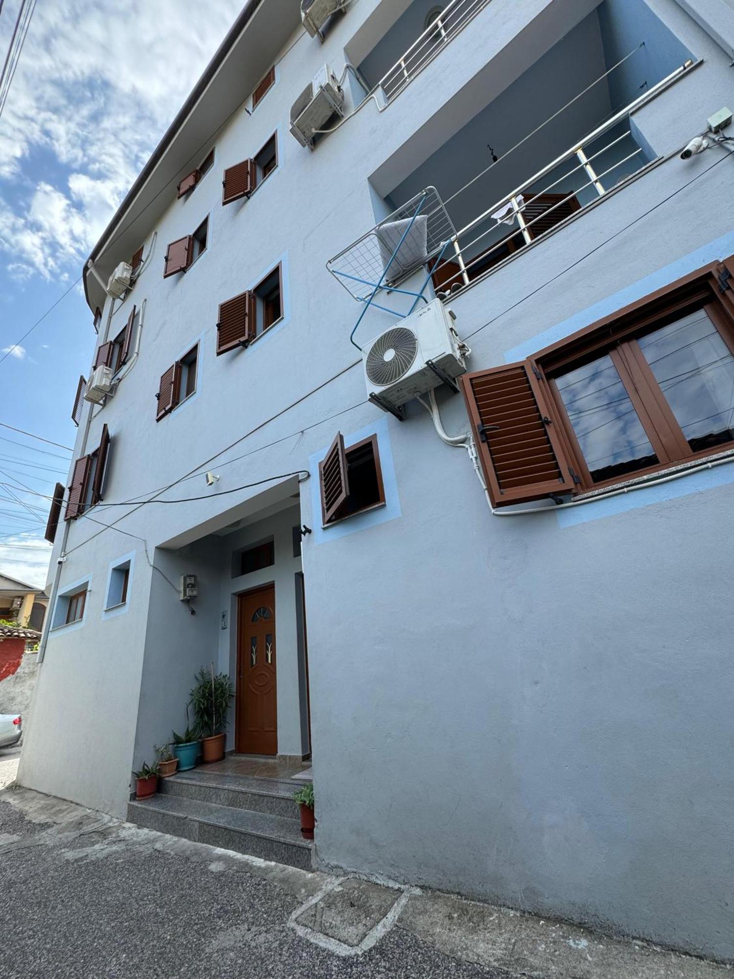 Aleksi&Eli Apartamento Shkodër Exterior foto